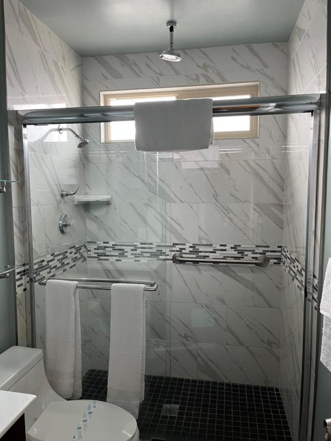 777 Motor Inn Хънтингтън Бийч Екстериор снимка